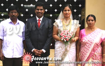 Tony Sindhu Family Photo Palai